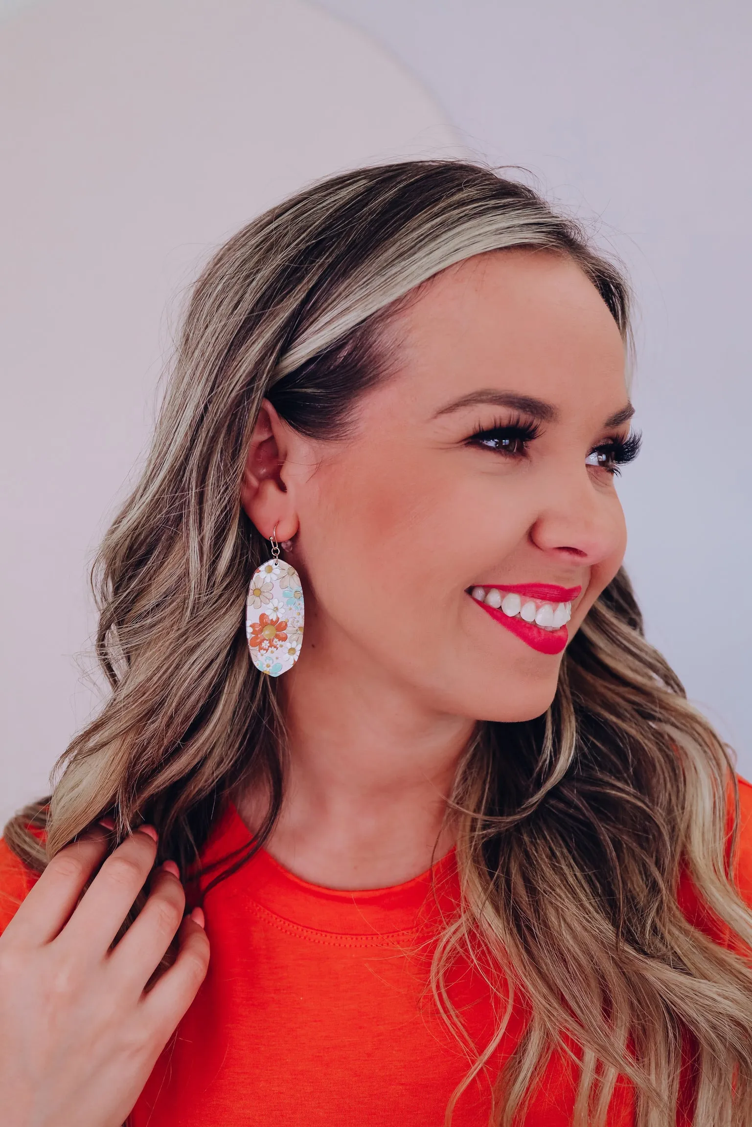 Boho Floral Oval Drop Earrings - Natural