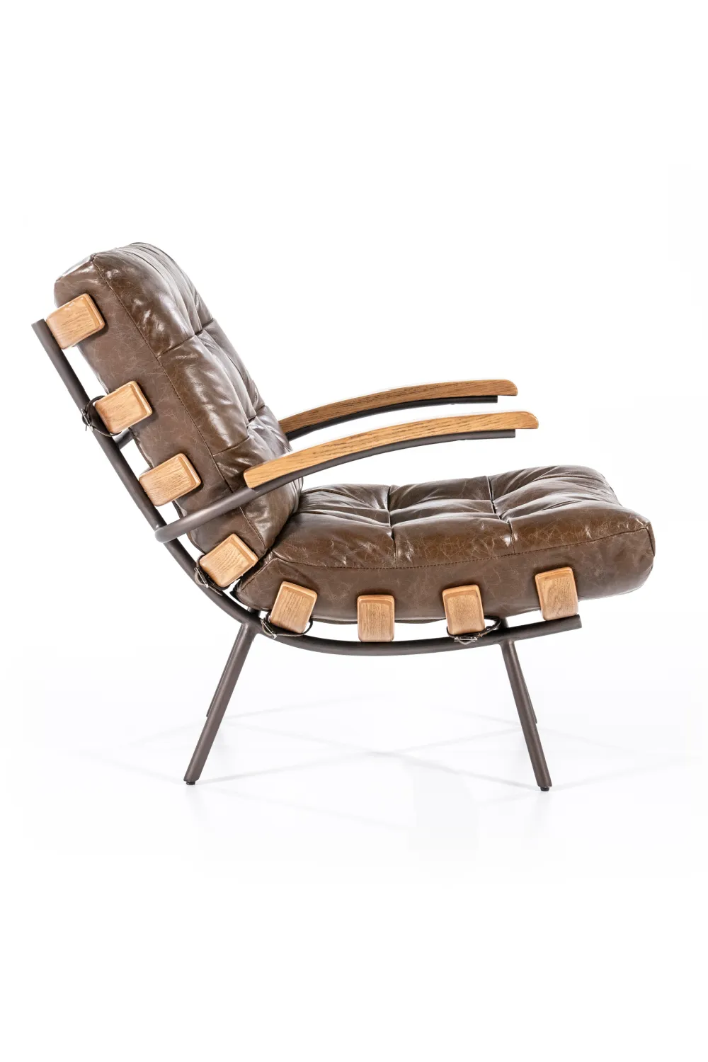 Dark Brown Mid Century Armchair | Eleonora Bastiaan