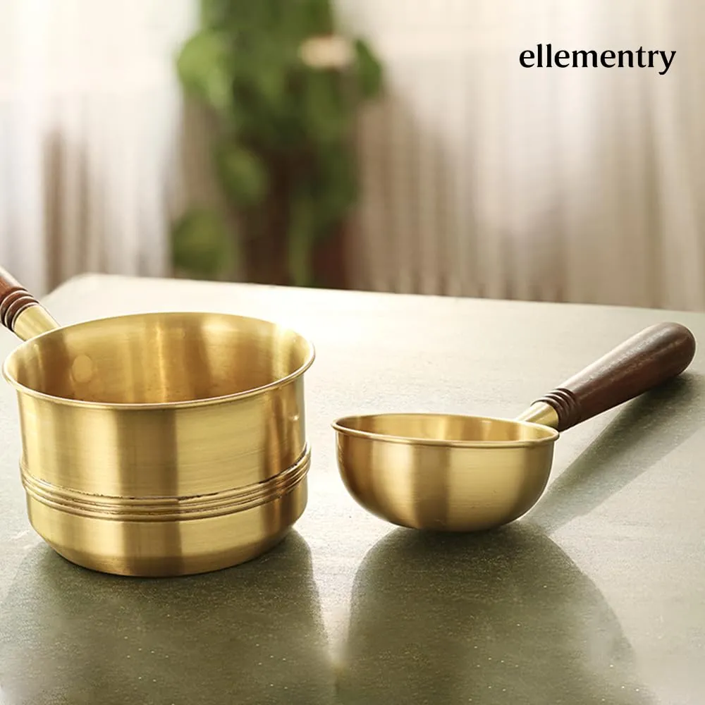 Ellementry Arra Brass Tea Pan with Wooden Handle - 750 ml | Induction Pan/Sauce Pan/Chai Pan/Milk Pan/Tapeli Patila | Long Stay Cool Handle | Small Non Stick Saucepan | Induction and Gas Ready