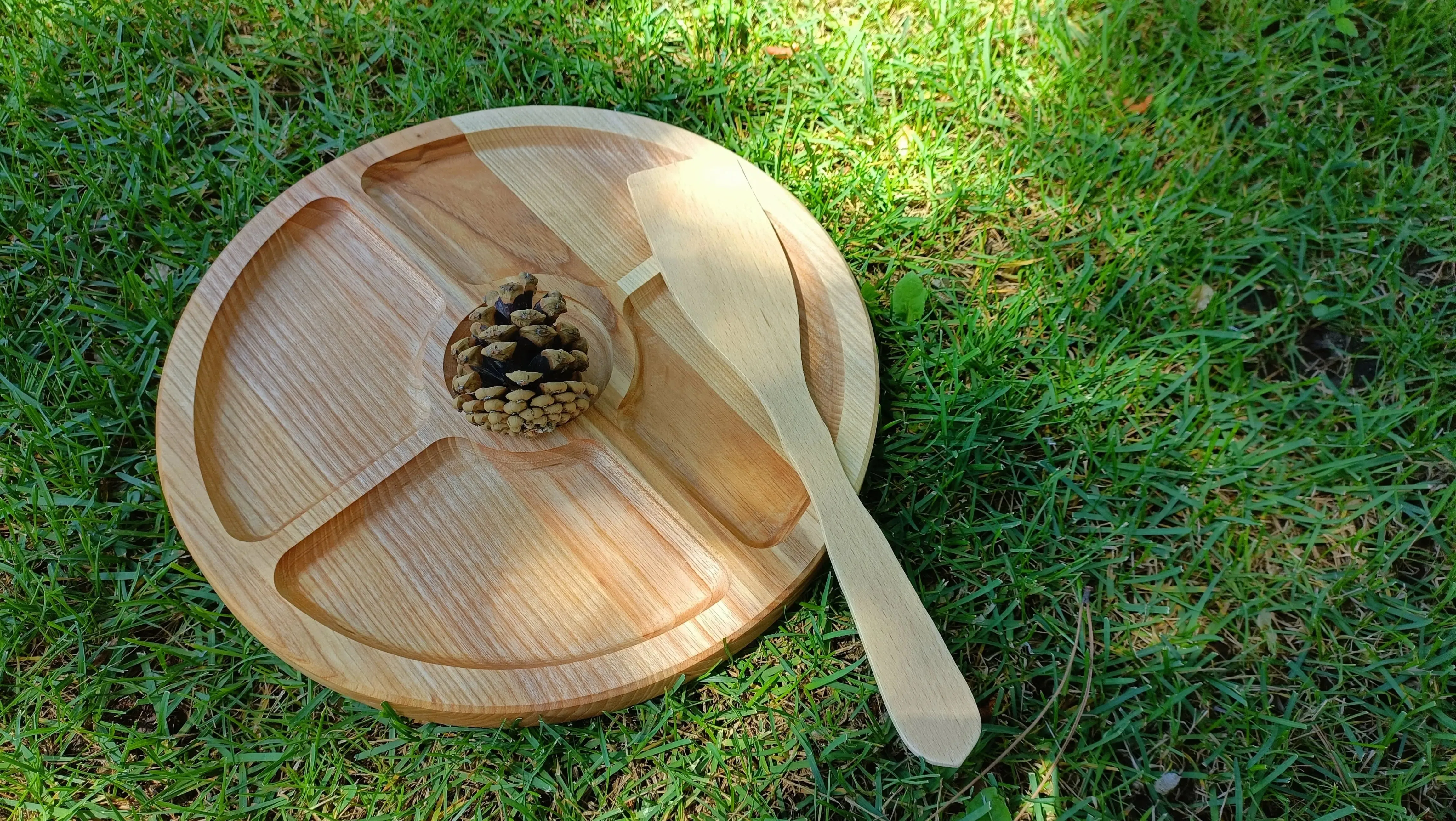 Round wooden serving tray