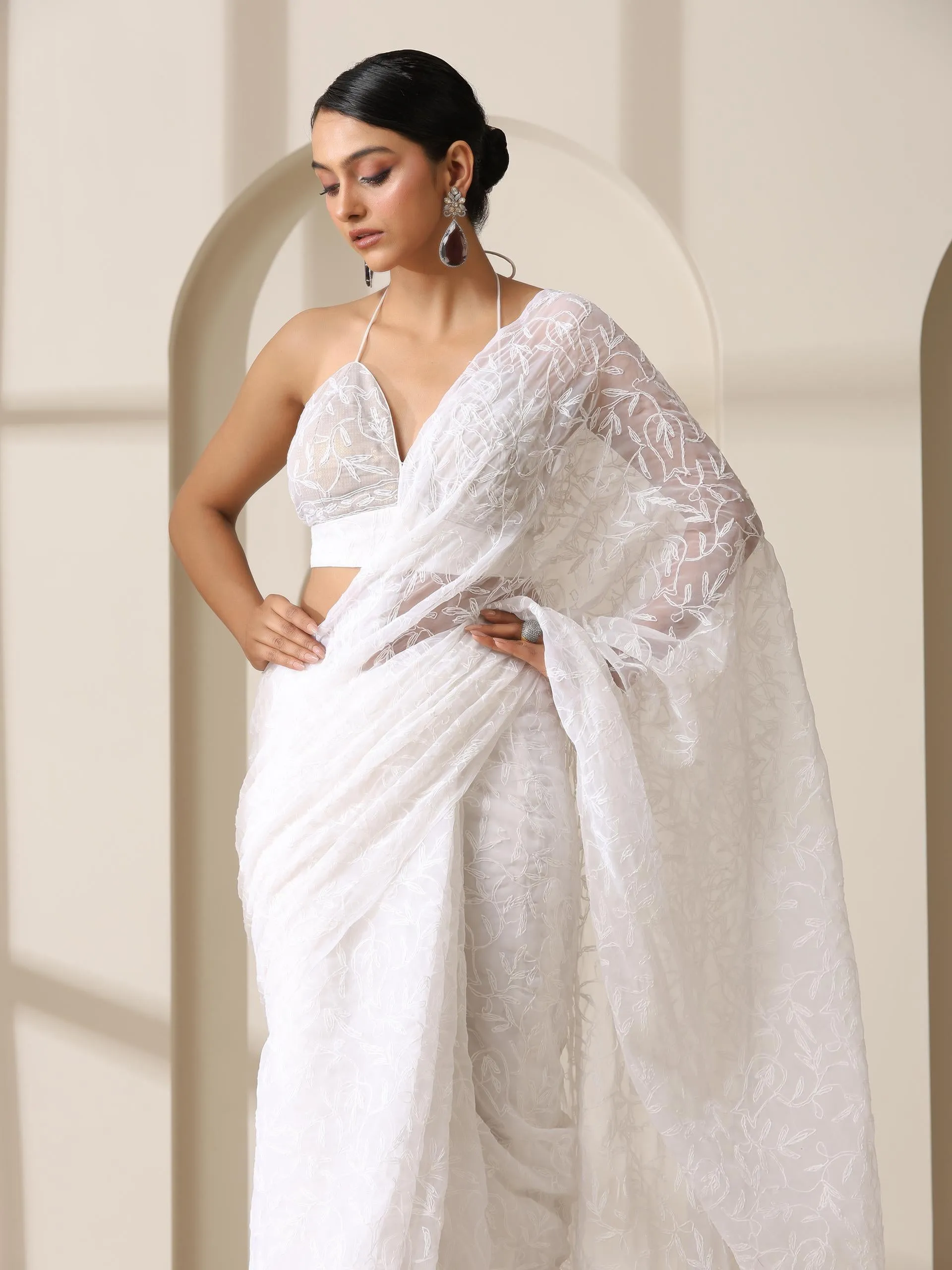 White Tepchi Hand Chikankari Pure Georgette Saree with Blouse Fabric